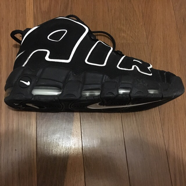 NIKE(ナイキ)のNIKE AIR MORE UPTEMPO  モアテン メンズの靴/シューズ(スニーカー)の商品写真