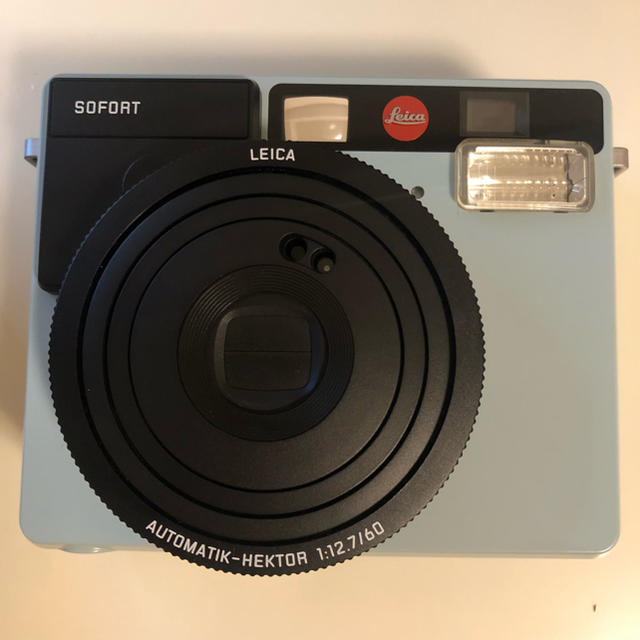 Leica Sofort instant camera 1