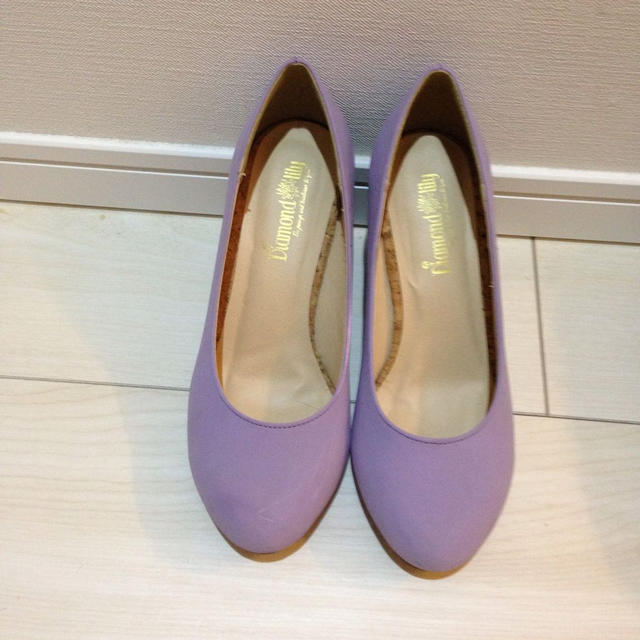 紫のパンプス レディースの靴/シューズ(ハイヒール/パンプス)の商品写真