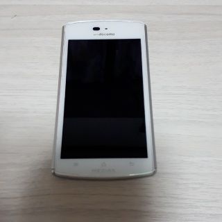 エヌイーシー(NEC)のdocomo　N-05D(スマートフォン本体)