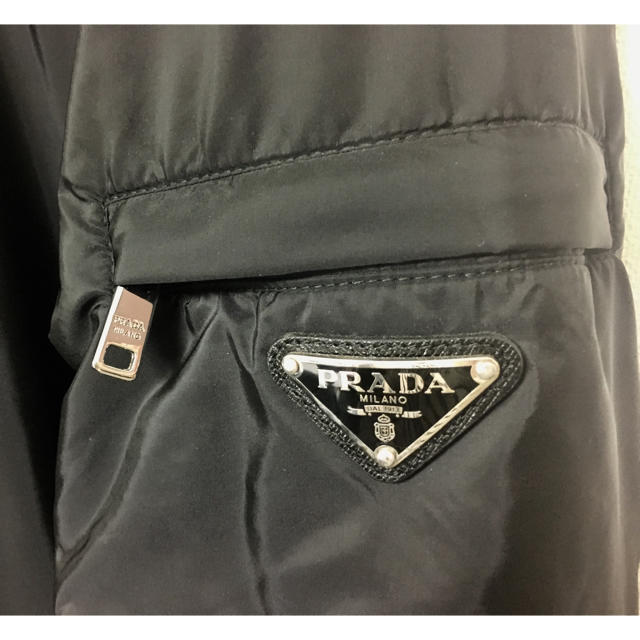 PRADA(プラダ)のmommyさま専用    PRADA  マウンテンパーカー プラダ メンズのジャケット/アウター(マウンテンパーカー)の商品写真