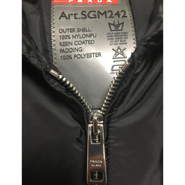 PRADA(プラダ)のmommyさま専用    PRADA  マウンテンパーカー プラダ メンズのジャケット/アウター(マウンテンパーカー)の商品写真