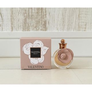 ヴァレンティノ(VALENTINO)のヴァレンティナ アブソリュート オードパルファム(香水(女性用))