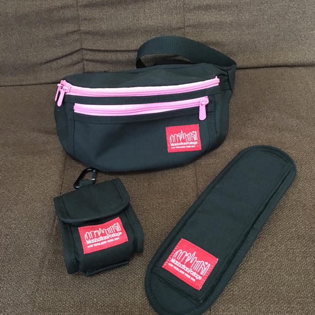 Manhattan Portage(マンハッタンポーテージ)の専用※ショルダーパッドのみ※ レディースのバッグ(メッセンジャーバッグ)の商品写真