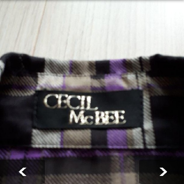 CECIL McBEE(セシルマクビー)のCECIL McBEEブラウス レディースのトップス(シャツ/ブラウス(長袖/七分))の商品写真