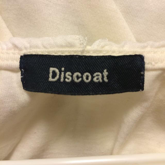 Discoat(ディスコート)のdiscoat▶︎フリル付タンクトップ レディースのトップス(タンクトップ)の商品写真