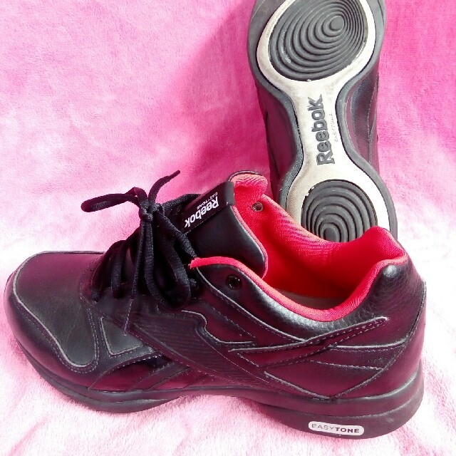 Reebok(リーボック)の【専用です】Reebok  EASYTONE イージートーン 25センチ レディースの靴/シューズ(スニーカー)の商品写真