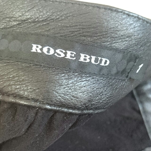 ROSE BUD(ローズバッド)のローズバッド レザースカート レディースのスカート(ミニスカート)の商品写真