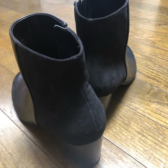 GU(ジーユー)のGUの黒ブーツ レディースの靴/シューズ(ブーツ)の商品写真