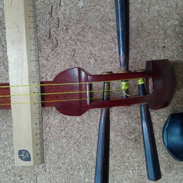 花梨中棹　三味線 楽器の和楽器(三味線)の商品写真