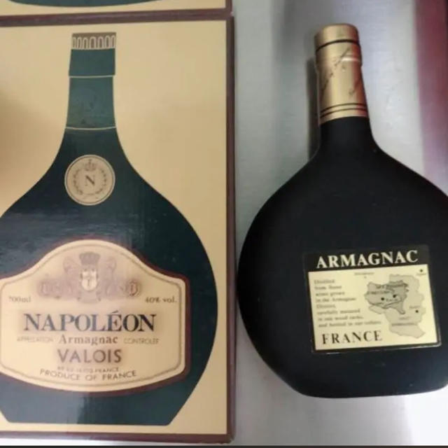 未開封品 NAPOLEON ナポレオン VALOIS アルマニャック 40度 ♬ 食品/飲料/酒の酒(ブランデー)の商品写真