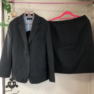 スーツカンパニー(THE SUIT COMPANY)のShe loves SUITS☆シーラブズスーツ　11号 グレー スーツ(スーツ)