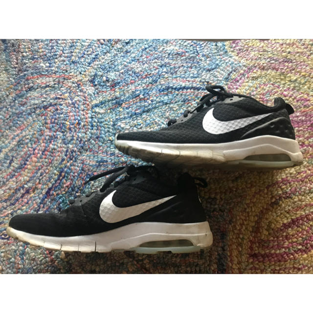 NIKE(ナイキ)のみぃちゃんさまお取引中 NIKE 24 スニーカー レディースの靴/シューズ(スニーカー)の商品写真