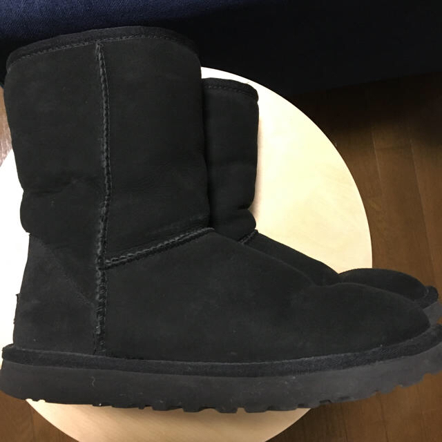 UGG(アグ)のみやも様専用☆ UGG ブーツ ブラック 24cm レディースの靴/シューズ(ブーツ)の商品写真