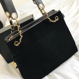 シャネル(CHANEL)の美品 CHANEL シャネル ベロア チェーンショルダーバッグ デカココ (ショルダーバッグ)