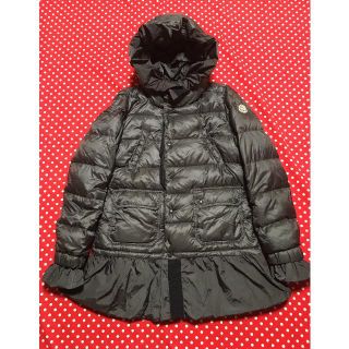 モンクレール(MONCLER)のモンクレール フリル リバーシブルコート(ダウンジャケット)