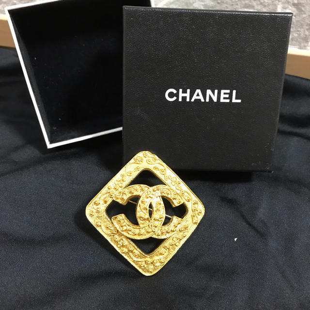 CHANELブローチ