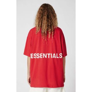 フィアオブゴッド(FEAR OF GOD)のFOG ESSENTIALS Tシャツ　赤  M　L  新品(Tシャツ/カットソー(半袖/袖なし))