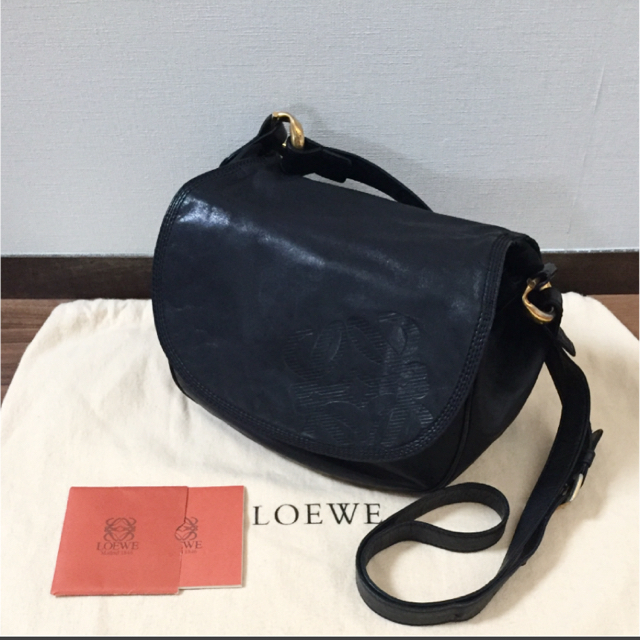 LOEWE(ロエベ)の【まっしゅ様専用】ロエベ  アナグラム型押し ナッパ ショルダー レディースのバッグ(ショルダーバッグ)の商品写真