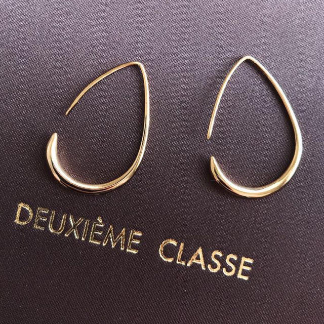 DEUXIEME CLASSE(ドゥーズィエムクラス)の★新品 限定価格！ ドゥーズィエムクラス 18kgf ゴールド 曲線美ピアス レディースのアクセサリー(ピアス)の商品写真