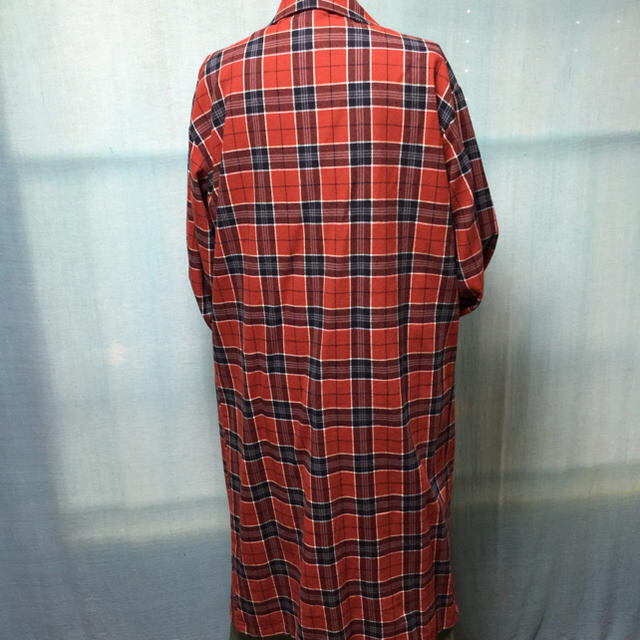 赤チェックロングジャケット レディースのジャケット/アウター(スプリングコート)の商品写真