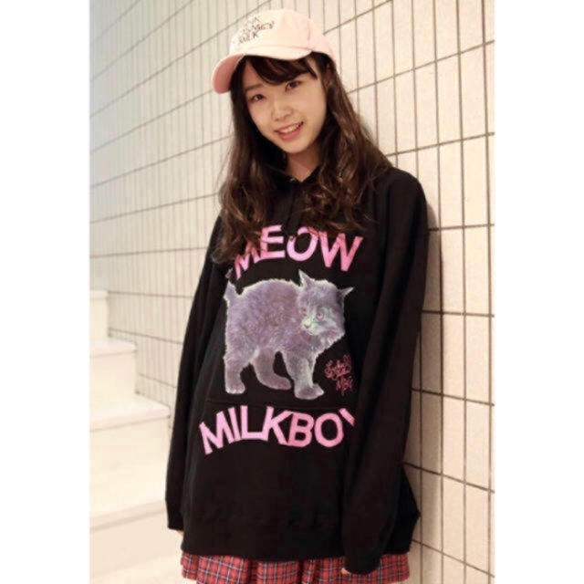 MILKBOY(ミルクボーイ)の MILKBOY MEOW  BIG パーカー 新品未開封    レディースのトップス(パーカー)の商品写真