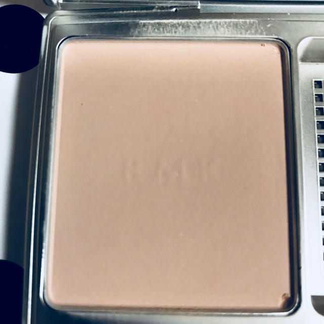 RMK(アールエムケー)のUV パウダー ファンデーション rmk RMK 201 コスメ/美容のベースメイク/化粧品(ファンデーション)の商品写真