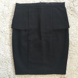 ザラ(ZARA)のZARA Basic黒タイトスカート(ひざ丈スカート)