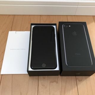 アイフォーン(iPhone)のiPhone7 本体 Jet Black 128GB SIMフリー(スマートフォン本体)