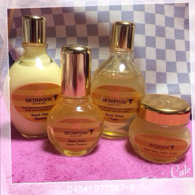 SKIN FOOD(スキンフード)の化粧水セット♡SKINFOOD コスメ/美容のベースメイク/化粧品(その他)の商品写真