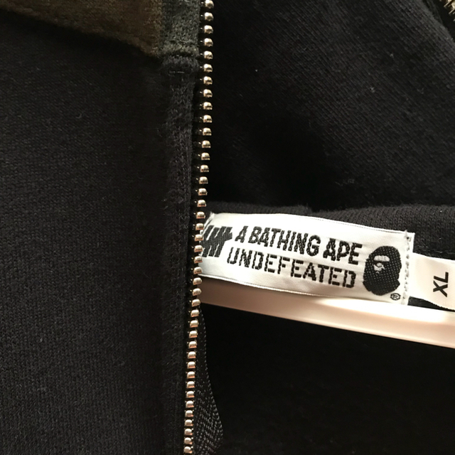 A BATHING APE(アベイシングエイプ)のtakku705様専用undefeated × BAPE  メンズのトップス(パーカー)の商品写真