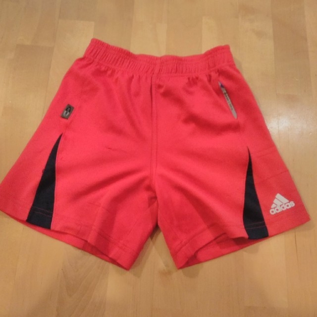 adidas(アディダス)のキッズ用　サッカーゲームパンツ　130cm キッズ/ベビー/マタニティのキッズ服男の子用(90cm~)(パンツ/スパッツ)の商品写真