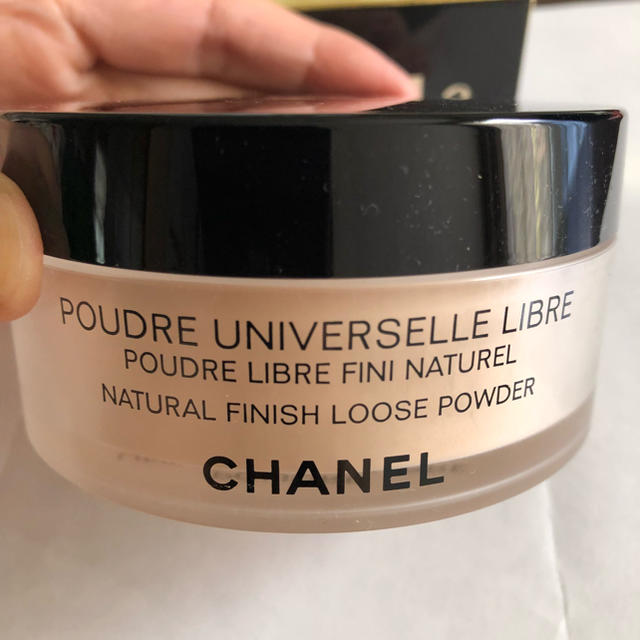 CHANEL プードゥル ユニヴェルセル リーブル 20 ルースパウダー