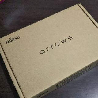 フジツウ(富士通)のarrows M04 premium ホワイト(スマートフォン本体)