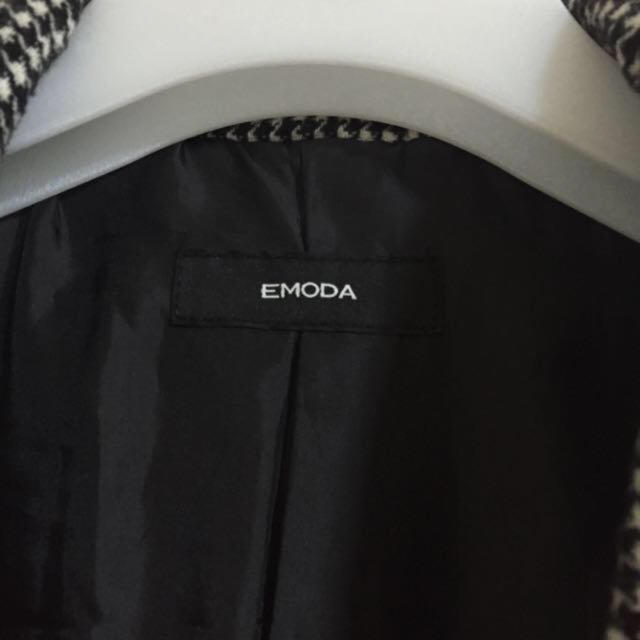 EMODA(エモダ)のEMODA 千鳥柄チェスターコート レディースのジャケット/アウター(テーラードジャケット)の商品写真