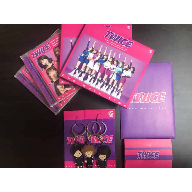 Waste(twice)(ウェストトゥワイス)のTWICE One More Time officialグッズ エンタメ/ホビーのタレントグッズ(アイドルグッズ)の商品写真