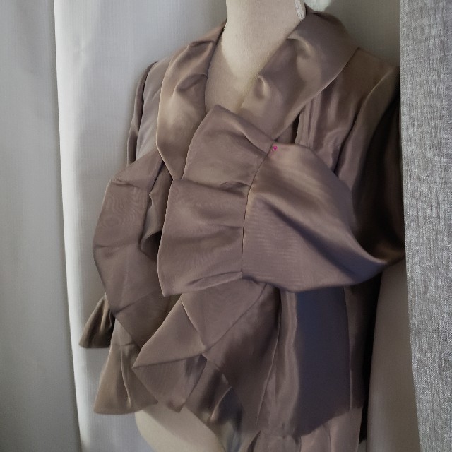 未使用品レベル　イギン　Igin zibeline 女優級フォーマルジャケット レディースのフォーマル/ドレス(スーツ)の商品写真
