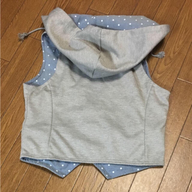 DAISY LOVERS(ディジーラバーズ)のDAISY LOVERS リバーシブルベスト キッズ/ベビー/マタニティのキッズ服女の子用(90cm~)(ジャケット/上着)の商品写真