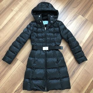 ください PRADA ベルト付きダウンジャケットの通販 by キャロット's