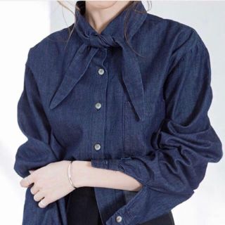 アーペーセー(A.P.C)のリボンタイ デニムブラウス(シャツ/ブラウス(長袖/七分))