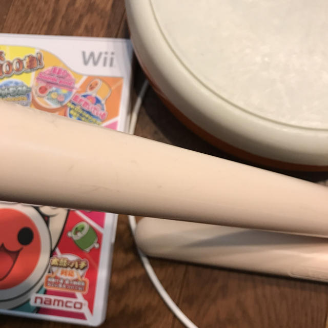 Wii(ウィー)の太鼓の達人、太鼓セット エンタメ/ホビーのゲームソフト/ゲーム機本体(家庭用ゲームソフト)の商品写真