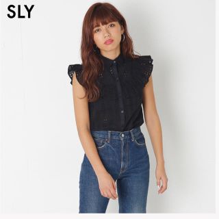 スライ(SLY)のCAPELET FRILL ノースリBLOUSE(シャツ/ブラウス(半袖/袖なし))