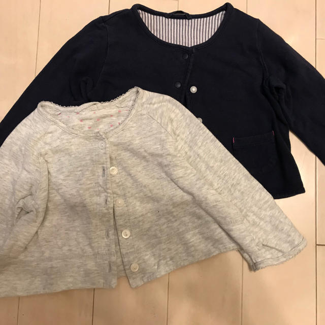 UNIQLO(ユニクロ)のユニクロ カーディガン 80 2枚組 キッズ/ベビー/マタニティのベビー服(~85cm)(カーディガン/ボレロ)の商品写真