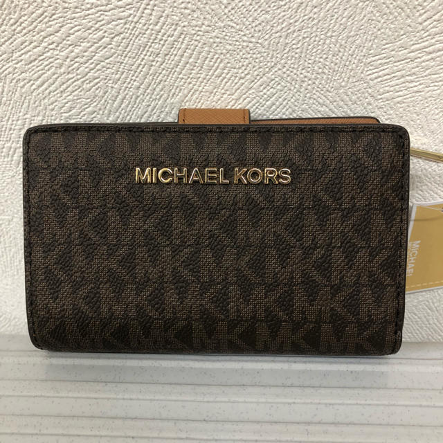 Michael Kors(マイケルコース)のマイケルコース 、折財布、ブラウン、新品未使用、正規品 レディースのファッション小物(財布)の商品写真