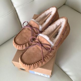 アグ(UGG)のくるみ様専用 【新品未使用】UGG ダコタ モカシン 9(スリッポン/モカシン)