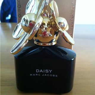 マークジェイコブス(MARC JACOBS)のMARC JACOBS☆DAISY(香水(女性用))