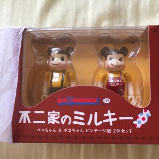 メディコムトイ(MEDICOM TOY)の【新品・未開封】BE@RBRICK 100% ペコちゃん ＆ ポコちゃん セット(その他)