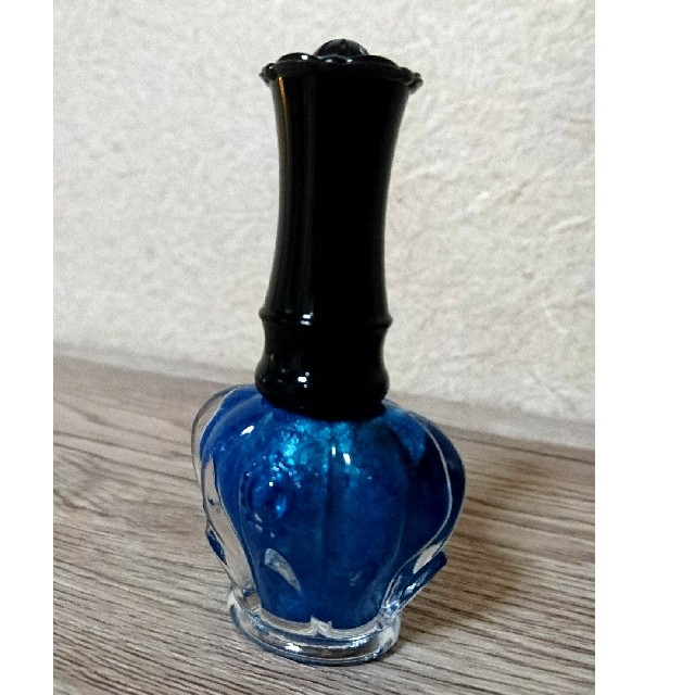 ANNA SUI(アナスイ)のANNA SUI ネイルカラーA1106 コスメ/美容のネイル(マニキュア)の商品写真