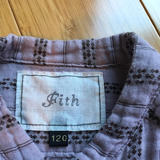 FITH(フィス)のFITH 長袖シャツ 120 キッズ/ベビー/マタニティのキッズ服男の子用(90cm~)(ブラウス)の商品写真