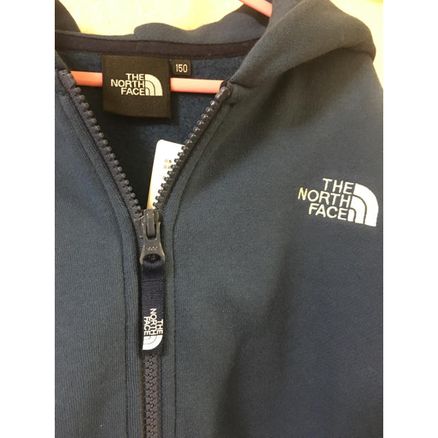 THE NORTH FACE(ザノースフェイス)のTHE NORTH FACE ノースフェイス＊裏起毛パーカー150 キッズ/ベビー/マタニティのキッズ服男の子用(90cm~)(ジャケット/上着)の商品写真